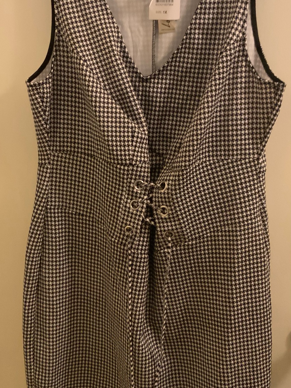 Love Squared Plus Size Sleeveless Houndstooth Lace-Up Dress - Black & White